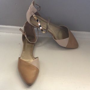 SUPER CUTE FLATS NWOT